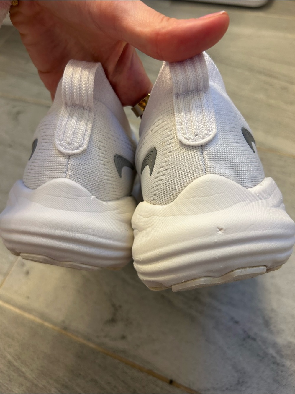 Brooks Glycerin 22 Runners 🤍🏃🏼‍♀️ - Picture 2 of 9